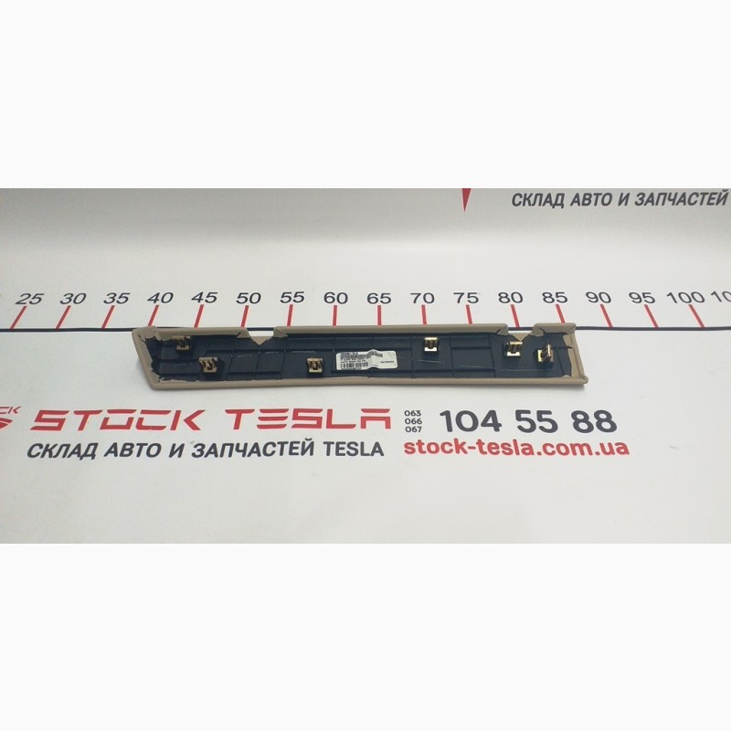 Фото 2. Накладка нижняя бардачка (PVC TAN) Tesla model X S REST 1002301-02-B 100230