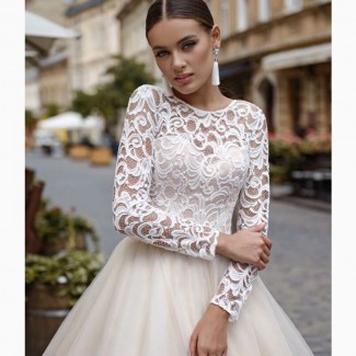 Великолепное свадебное платье цвета капучино