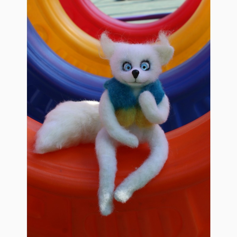 Фото 4. ЛИС ПЕРЕМОГИ белый игрушка хендмєйд валяная интерьерная из шерсти лиса подарок лисичка