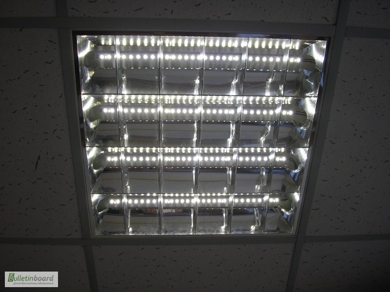 Фото 2. Офисный светодиодный светильник, растровый светильник