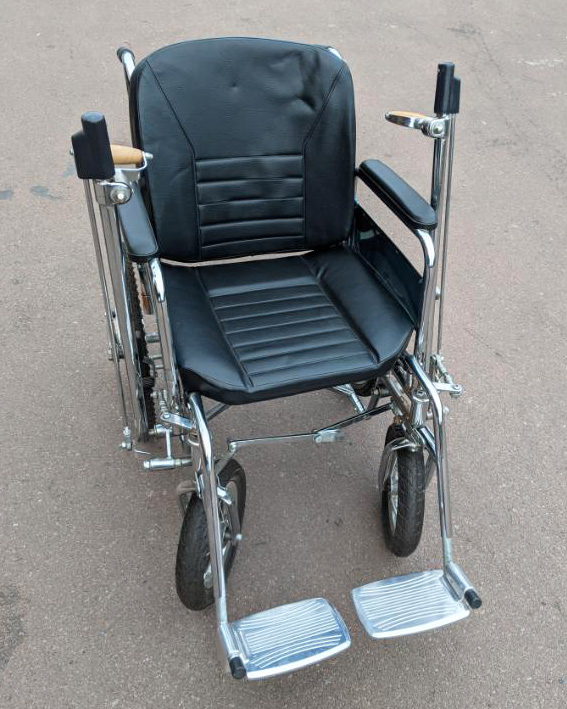 Фото 3. Инвалидная коляска с рычажным приводом LY-250-990