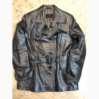 Кожаная куртка mondial женская серого цвета. размер 52