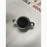Кнопка закрытия крышки багажника Tesla model X 1042629-00-C 1042629-00-C SW