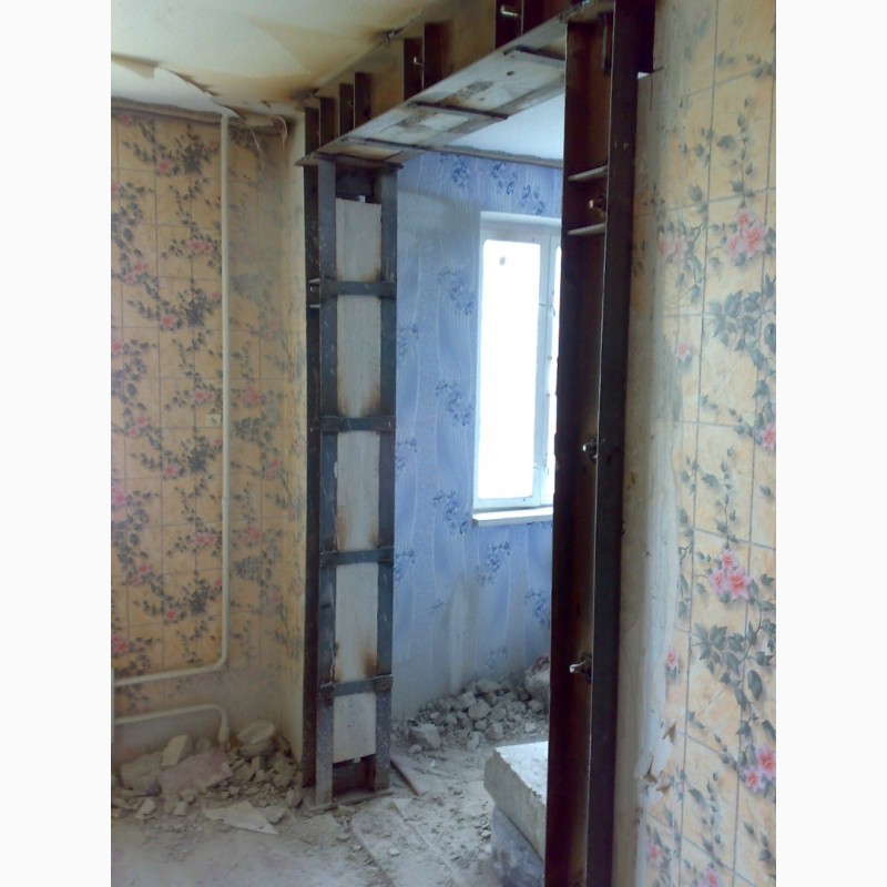 Фото 2. Усиление дверных, оконных проемов, несущих стен, плит перекрытий в Харькове