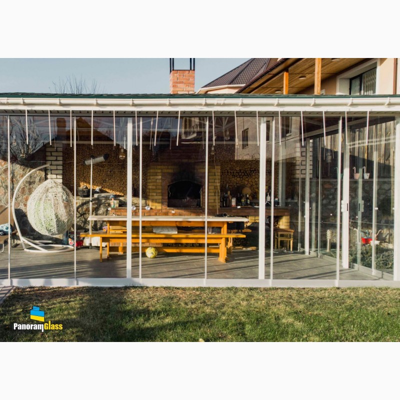 Фото 4. Безрамне розсувне скління PanoramGlass для альтанок і балконів