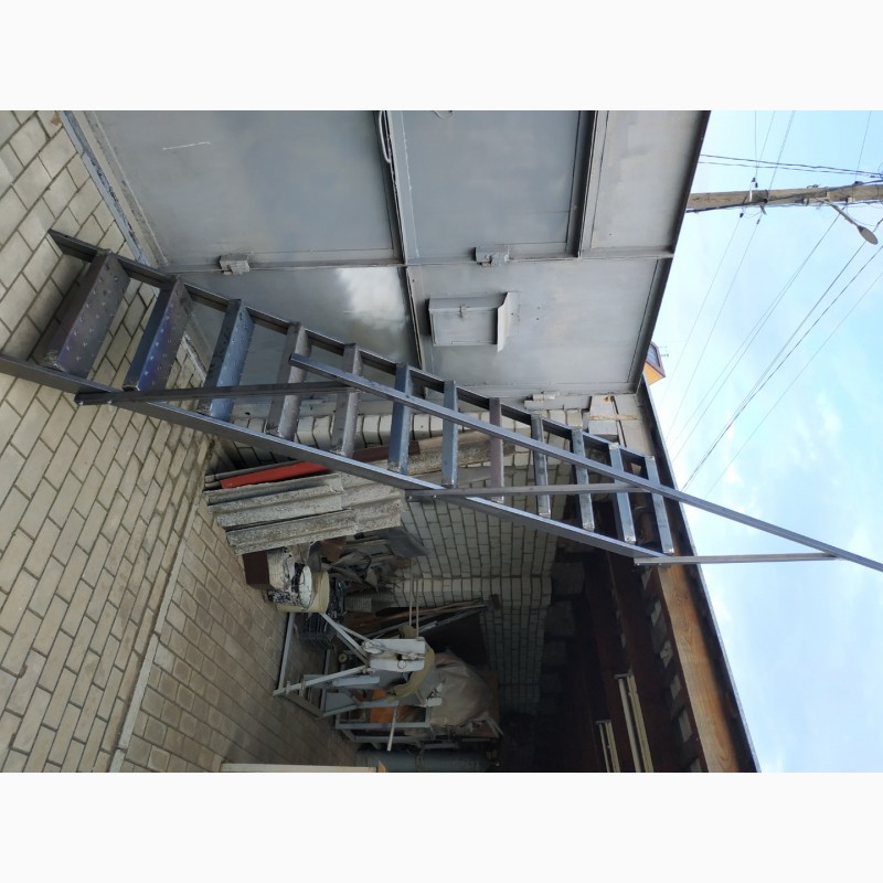 Фото 4. Лестница стальная малогабаритная внешняя Мини