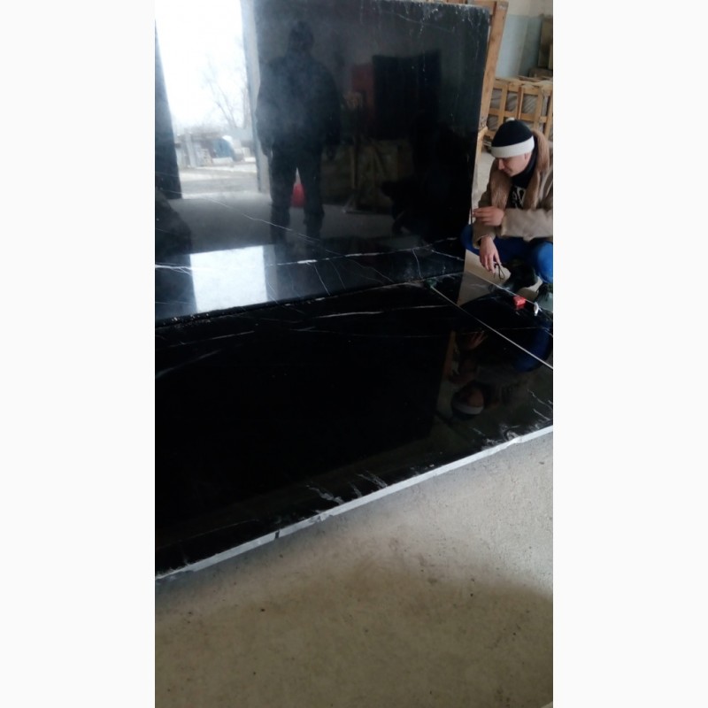Фото 16. Мрамор - 5, со склада в городе Киеве, полированные : слябы, плитка, мраморный фонтан