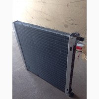 Радиатор кондиционера на спецтехнику комбайн, трактор (565х570х40мм)
