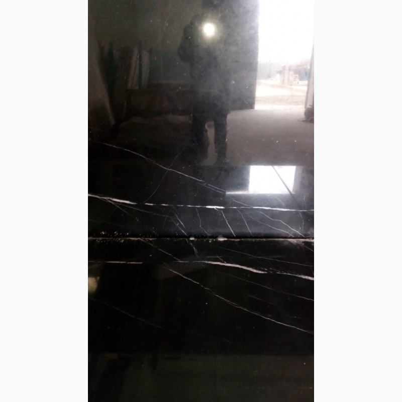 Фото 5. Черный испанский мрамор в слябах с белыми прожилками, толщина 30 мм
