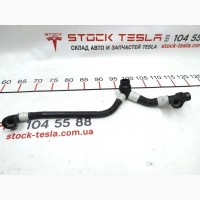 Патрубок системы охлаждения основной батареи левый RWD Tesla model 3 model