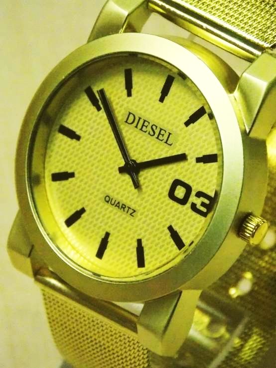 Часы женские наручные Diesel
