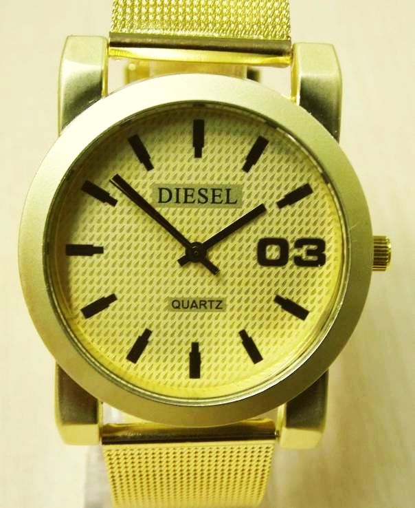 Фото 2. Часы женские наручные Diesel