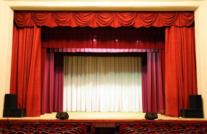 Фото 6. Одежда сцены для театров и актовых залов