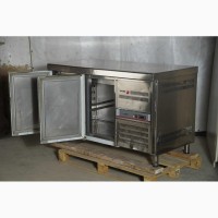 Маленький холодильный стол б/у в рабочем состоянии