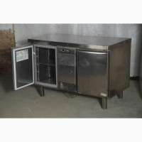 Маленький холодильный стол б/у в рабочем состоянии