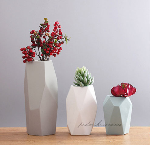 Фото 3. Керамические вазы коллекция Полигональная