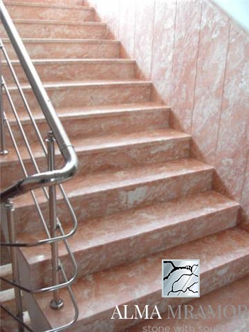 Фото 3. Лестницы из натурального камня