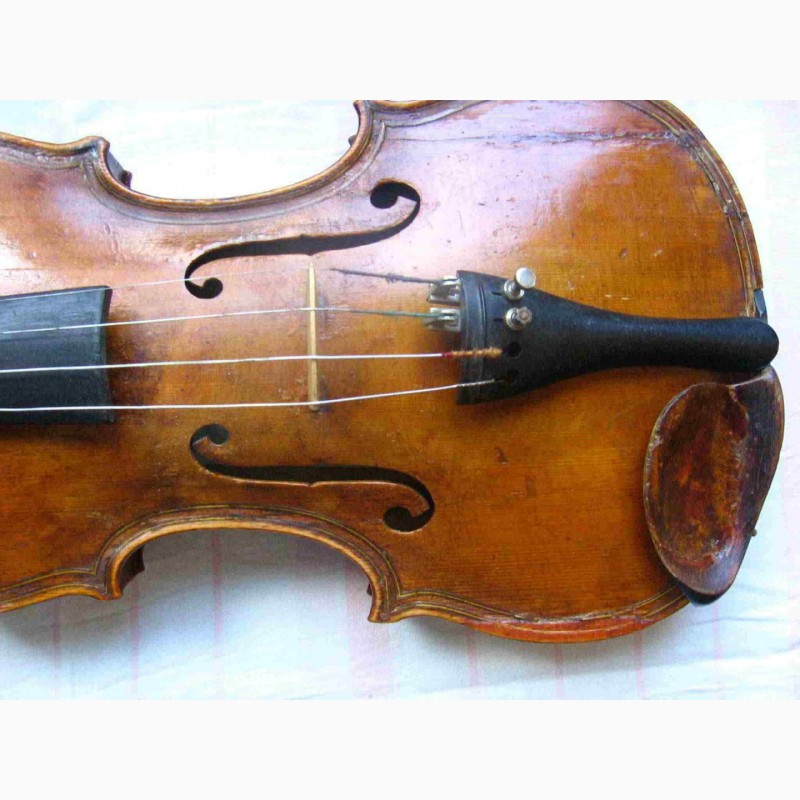 Фото 5. Скрипка 18-го века