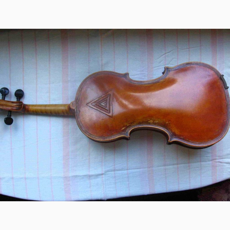 Фото 7. Скрипка 18-го века