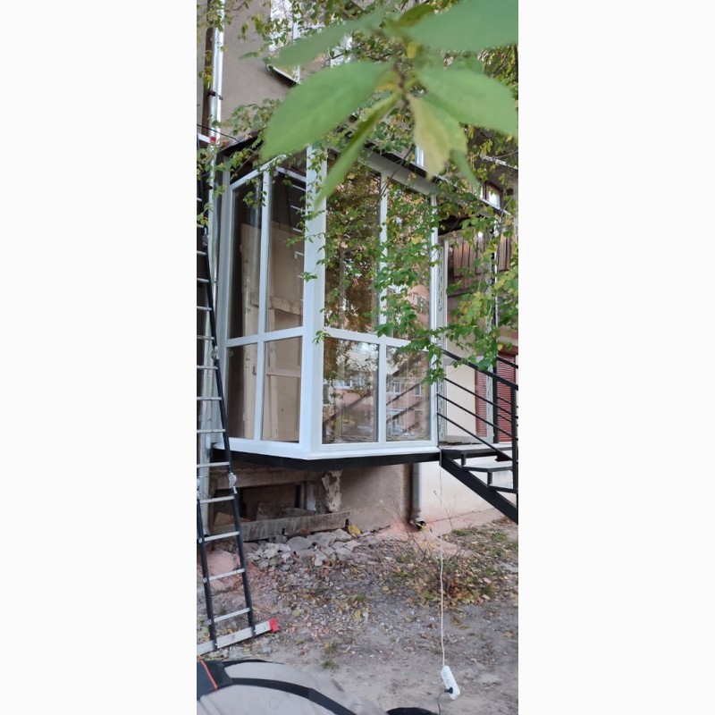 Купить металлические каркасы для лестниц Металлический каркас балконов .