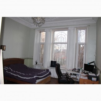 Продам трехкомнатную квартиру на Французском бульваре