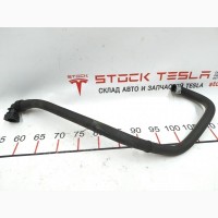 Шланг охлаждения мотор задний выход Tesla model S REST 1058001-00-E 1058001