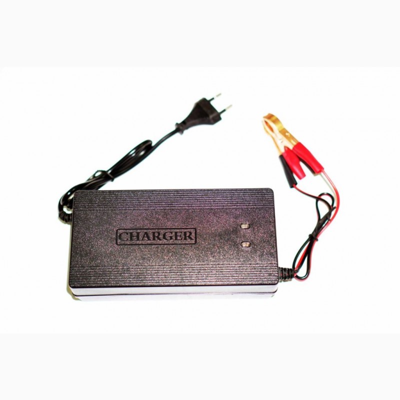 Фото 3. Автомобильное зарядное устройство 12 вольт 5 ампер UKC Battery Charger 5A