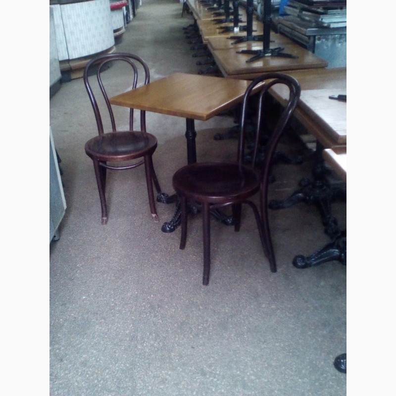 Фото 3. Стол круглый деревянный на чугунной ноге для кафе, кофейни