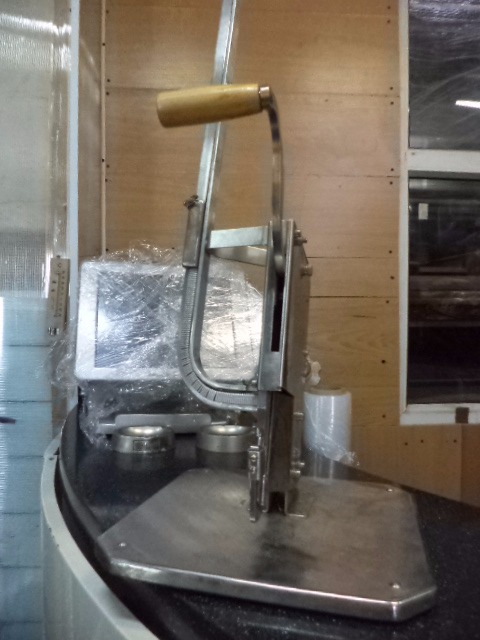 Фото 4. Клипсатор, куттер шприц для колбасы фаршемес льдогенератор оборудование для мясного цеха б