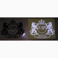 Наклейка на авто VIP Черная, Белая светоотражающая