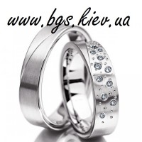Обручальные кольцо белое золото с бриллиантом на заказ
