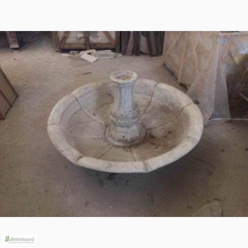 Фото 6. Мраморный фонтан == трехъярусный фонтан подсветкой. ( Украина )