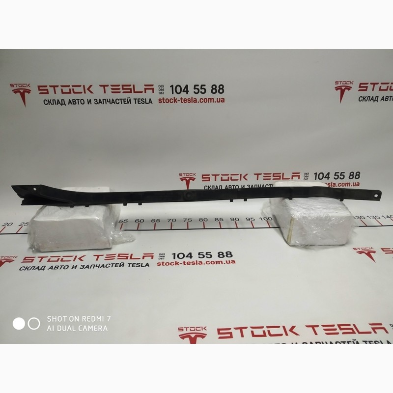 Фото 4. Задний молдинг (плавник) защиты двигателя правый длинный Tesla model S 6008