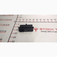 Блок управления панорамным люком Tesla model S, model S REST 1007512-00-B 1