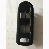 Бу корпус кнопок стеклоподъемников Renault Scenic, Megane 2, 156018070, 8200025330